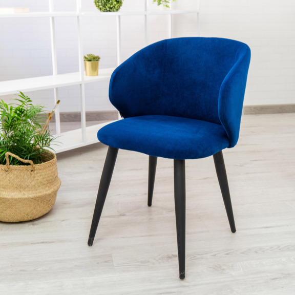 Фотография в интерьере товара Стул Solar, велюр Teddy 666, ножки металлические чёрные от компании ChiedoCover.