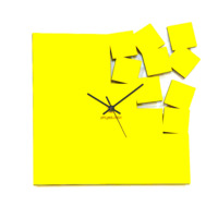 Настоящее фото товара Часы настенные Желтый квадрат, произведённого компанией ChiedoCover