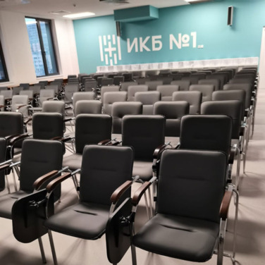 Фотография покупателя товара Стул самба ГП, с пюпитром ЛДСП черный, кожзам NITRO GREY,каркас хром, подлокотники бук , морилка старинный орех от компании ChiedoCover.