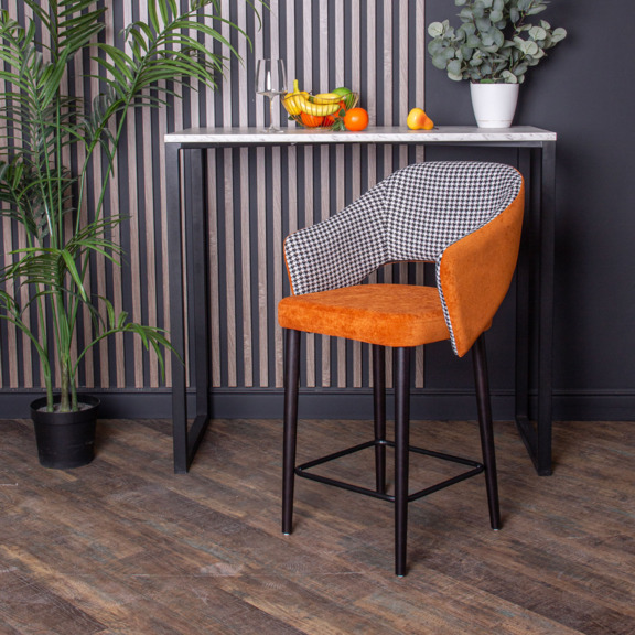 Фотография в интерьере товара Стул барный Fly, жаккард Moris 10, велюр Velvet Lux 62, ножки бук от компании ChiedoCover.