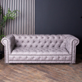 Фотография в интерьере товара Диван Cheaster, иск.замша Aurum Plus Gray, ножки бук от компании ChiedoCover.