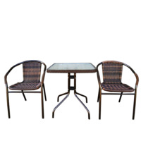 Настоящее фото товара Комплект мебели Сидней, 2 стула, квадратная столешница, произведённого компанией ChiedoCover