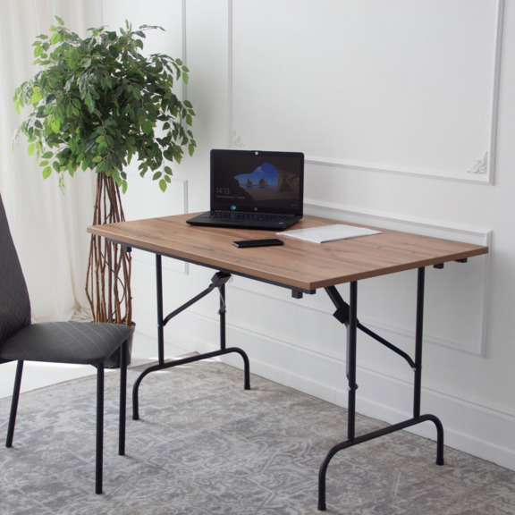 Фотография в интерьере товара Стол Лидер 1, 1200*800, столешница HPL Дуб Вотан от компании ChiedoCover.