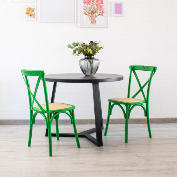 Фотография в интерьере товара Стулья Кроссбэк, зелёная эмаль, чёрные брызги от компании ChiedoCover.