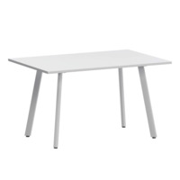 Настоящее фото товара Стол нераздвижной Рольф, супер белый, белый муар, произведённого компанией ChiedoCover