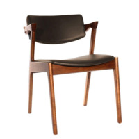 Настоящее фото товара Стул Кай + деревянный гевея сиденье коричневая экокожа и ножки орех, произведённого компанией ChiedoCover