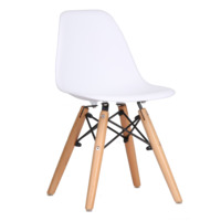 Настоящее фото товара Стул Eames Мини детский, белый, произведённого компанией ChiedoCover