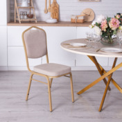Фотография в интерьере товара Стул Хит 20, велюр бежевый Реми 14, каркас золото муар от компании ChiedoCover.