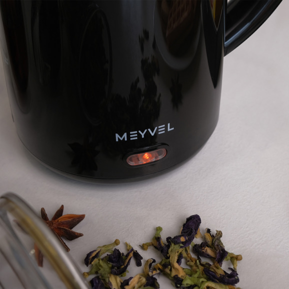 Электрический чайник Meyvel MKE-01T (Black) - фото 5