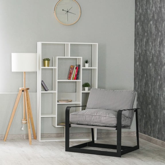 Фотография в интерьере товара Кресло Gosch, Обивка гусиная лапка (жаккард) Моррис 10, каркас-металл, чёрный от компании ChiedoCover.