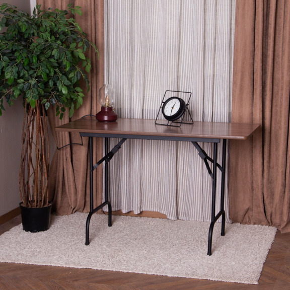 Фотография в интерьере товара Стол Лидер 1, 1200х600 , ясень шимо темный, каркас черный от компании ChiedoCover.