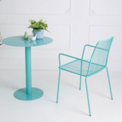 Фотография в интерьере товара Стул Лион с подлокотниками, бирюзовый RAL 6027 от компании ChiedoCover.