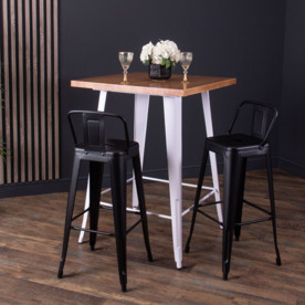 Фотография в интерьере товара Стол Tolix барный, массив сосны от компании ChiedoCover.