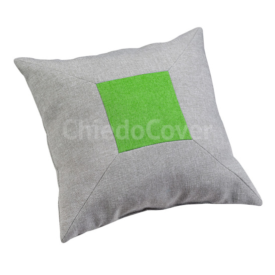 Подушка с зеленым квадратом - фото 1