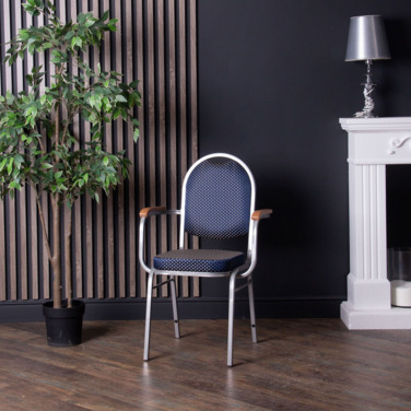 Фотография в интерьере товара Стул Азия 20мм, подлокотники бук, корона синяя, каркас серебро от компании ChiedoCover.