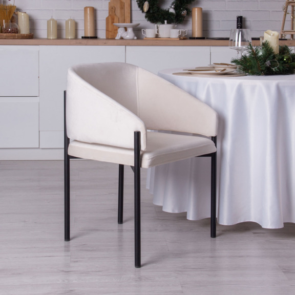 Фотография в интерьере товара Полукресло Gucci, велюр Evita 3, металл RAL 9005 от компании ChiedoCover.