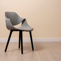 Фотография Стул Quill soft, серый, черный Фотография товара Стул Quill soft, серый, черный от компании ChiedoCover.