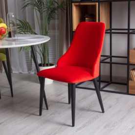 Фотография в интерьере товара Стул Аэр, велюр Evita 29, металл 40*20 RAL 9005 от компании ChiedoCover.
