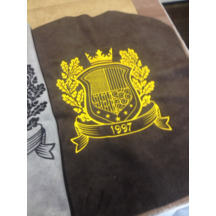Фотография товара Вышивка герб на стул от компании ChiedoCover.