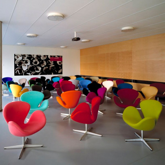 Кресло Swan (Arne Jacobsen), черная экокожа - фото 3