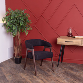 Фотография в интерьере товара Стул Ricco, рогожка Austin 21 Black от компании ChiedoCover.