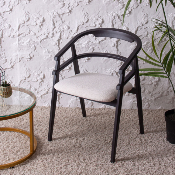 Фотография в интерьере товара Стул Надин от компании ChiedoCover.