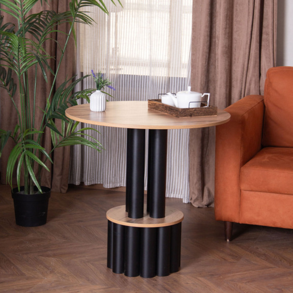 Фотография в интерьере товара Стол Daria круглый от компании ChiedoCover.